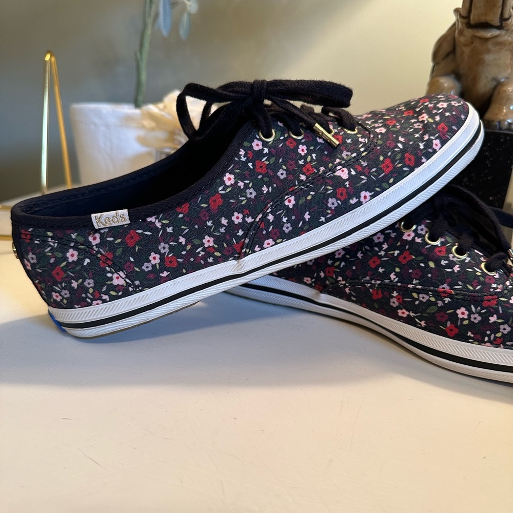 Keds by Kate spade cloth floral sneakers SZ 7.5